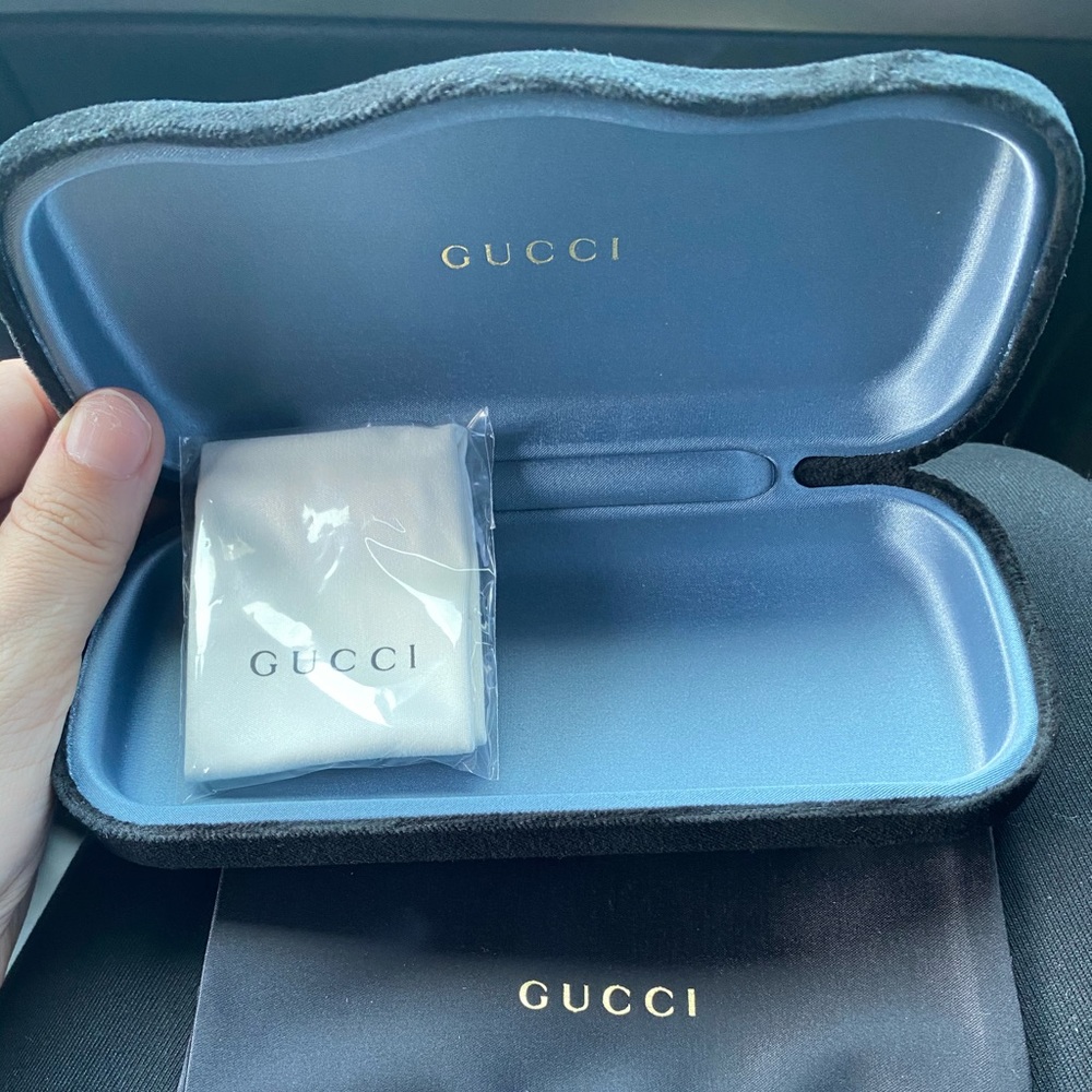 gucci sunglasses case